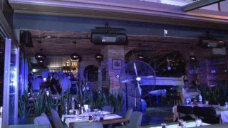 Kadıköyde restoranın tavanı çöktü: 1 yaralı