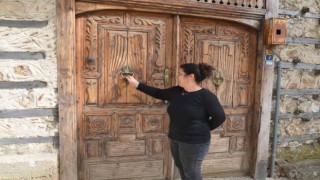 Kadınlar için ayrı, erkekler için ayrı kapı tokmağı geleneği 300 yıldır devam ediyor