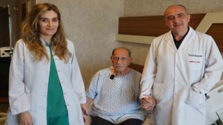 Kalbi durmadan yapılan bypass ile sağlığına kavuştu
