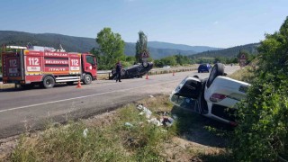 Karabükte çarpışan iki otomobil takla attı: 1 ölü, 5 yaralı