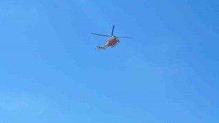Karadenizde kaybolan 16 yaşındaki çocuğun arama çalışmalarına helikopter katıldı