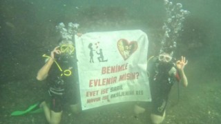 Karadenizin derinliklerinde evlilik teklifi