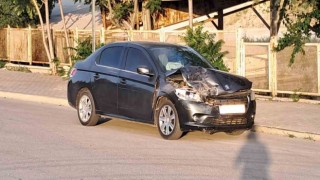 Karamanda otomobiller çarpıştı: 1 yaralı