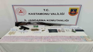 Kastamonuda uyuşturucu ile yakalanan 7 şüpheliden 2si tutuklandı