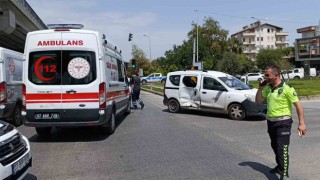 Kazaya giden ambulans kaza yaptı