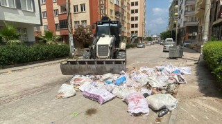 Kent Genelinde Molozlar ve Atıklar Kaldırılıyor