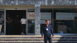 Kimliğini evde unutunca ailesi imdadına yetişti