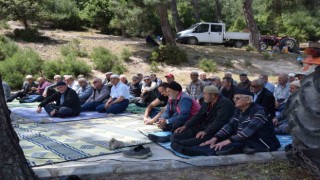 Kırkağaçta Abid Dede hayrına yoğun ilgi