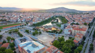 Kırşehirin tarihi meydanı 500 metreden dron ile görüntülendi