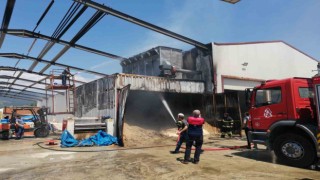 Kıvılcım kereste fabrikasında yangına neden oldu