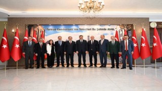 Komisyon üyelerinden Vali Çiftçiye ziyaret