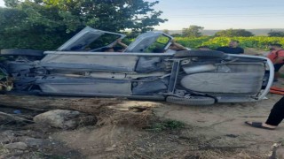 Kontrolden çıkan otomobil şarampole devrildi: 3 yaralı
