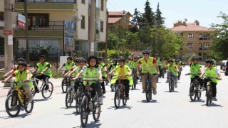 Konya Büyükşehir Güvenli Okul Yolları projesiyle Türkiyeye örnek oluyor