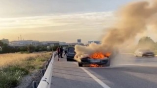 Konyada otomobil alev alev yandı