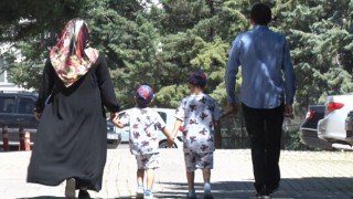 Koruyucu aile olan Doğan çifti, koruyucu ailenin önemini ve hayatlarına kattıklarını anlattı