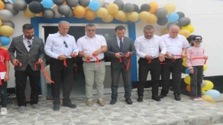 Köy okuluna yapılan çok amaçlı salon törenle açıldı