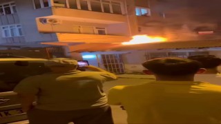 Küçükçekmecede gecekondudaki yangın paniğe neden oldu