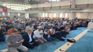 Kuluda bayram namazı kılındı