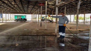 Kurban kesim yerleri temizleniyor