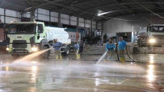 Kurban kesim yerlerinde temizlik mesaisi başladı