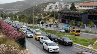 Kuşadasına tatilci akını başladı