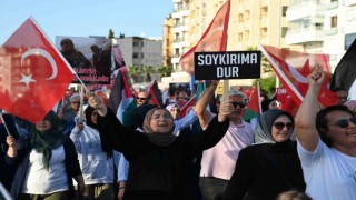 Kuşadasında Gazzeye destek yürüyüşü
