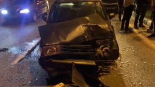 Kütahyada 3 aracın karıştığı zincirleme trafik kazasında bir kişi yaralandı
