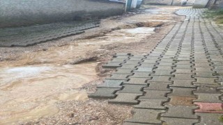 Kütahyada dolu ve sağanak etkili oldu