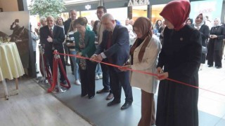 Kütahyada merhum Mehmet Dumlu Hoca anısına tezhip ve minyatür sergisi