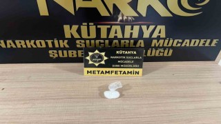 Kütahyada otobüs koltuğa gizlenmiş uyuşturucu ele geçirildi