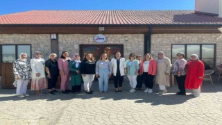 Kuzey İzmirde AK Partili kadınlar buluşması