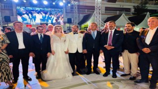 Malatyada siyaset dünyasını buluşturan düğün