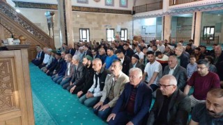 Malazgirtte bayram namazı kılındı