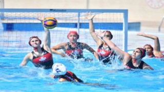 Manisada U16 Kadınlar Dünya Sutopu Şampiyonası başladı