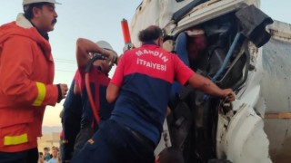 Mardinde tanker ile tır çarpıştı: 1 yaralı
