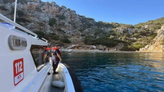 Marmaris Taşlıcada göçmen kaçakçılığı şüphelisi ve 18 düzensiz göçmen yakalandı