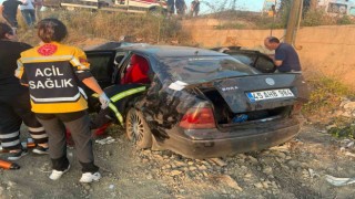 Menfeze düşen otomobilde 1 kişi öldü, 4 kişi yaralandı