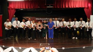 Merkezefendi Sanat Merkezi öğrencilerini muhteşem gösteriyle uğurladı