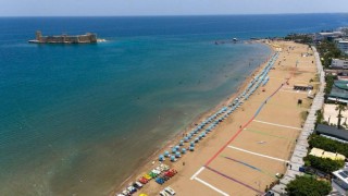 Mersin'in incisi Kızkalesi, tatilciler için hazır
