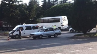 Minibüs ile bisiklet çarpıştı: 1 yaralı