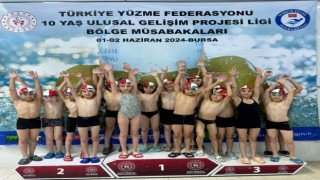 Minik yüzücüler Bursadan madalyalarla döndü