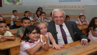 Miniklerin karneleri Başkan Şadi Özdemirden
