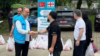 Müftü Taşcı Gürcistan’da Kurban Eti Dağıttı
