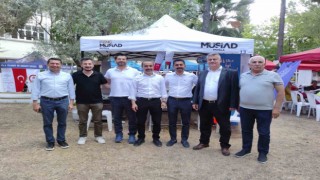 Muğlada Filistine yardım için hayır çarşısı kuruldu