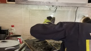 Mutfak aspiratöründe biriken yağlar yangına neden oldu