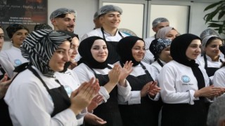 Öğrenciler aşçılık sınavında yöresel lezzetlerle yarıştılar