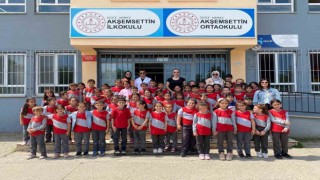 Öğrencilerle fiziksel aktiviteler yapıldı