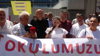 “Okulumuzu geri istiyoruz” sloganıyla okullarının yeni eğitim öğretim yılına yetişmesini istediler