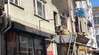 Ortaköyde iki katlı binada yangın: İBB başkan adayının evi yandı