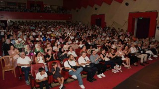 Osmangazide genç tiyatroculardan muhteşem sahne